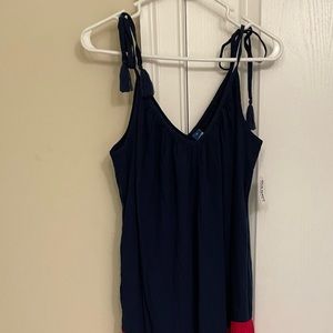 Old navy boho dress.  Never been worn with tags on.  X small with pockets.